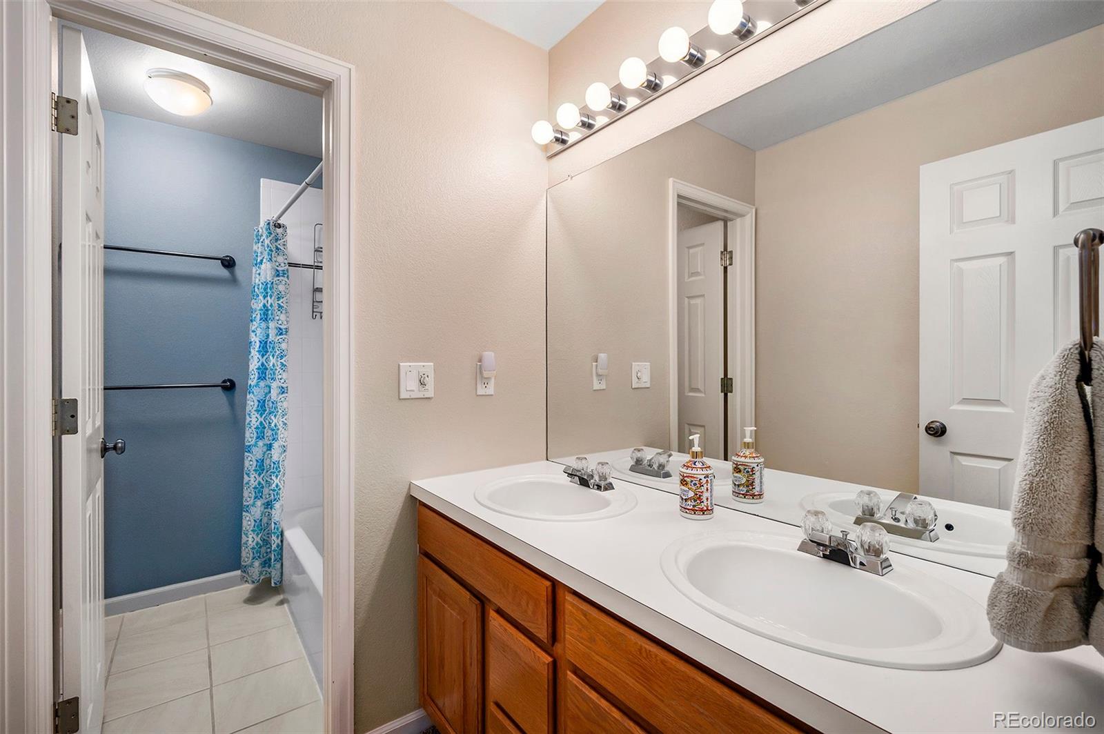 MLS Image #18 for 18917 e low circle,aurora, Colorado