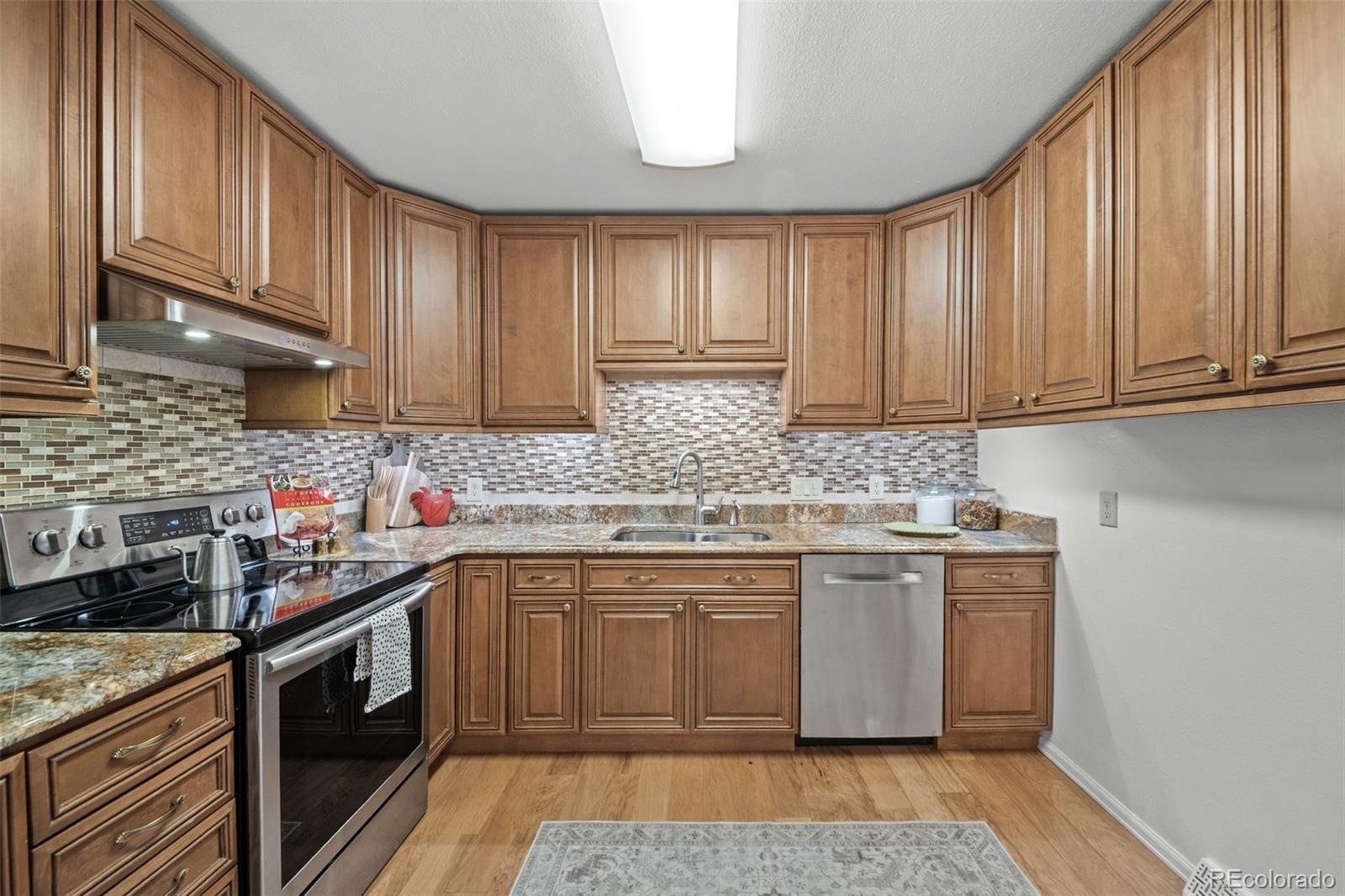 MLS Image #6 for 803  nucla street,aurora, Colorado