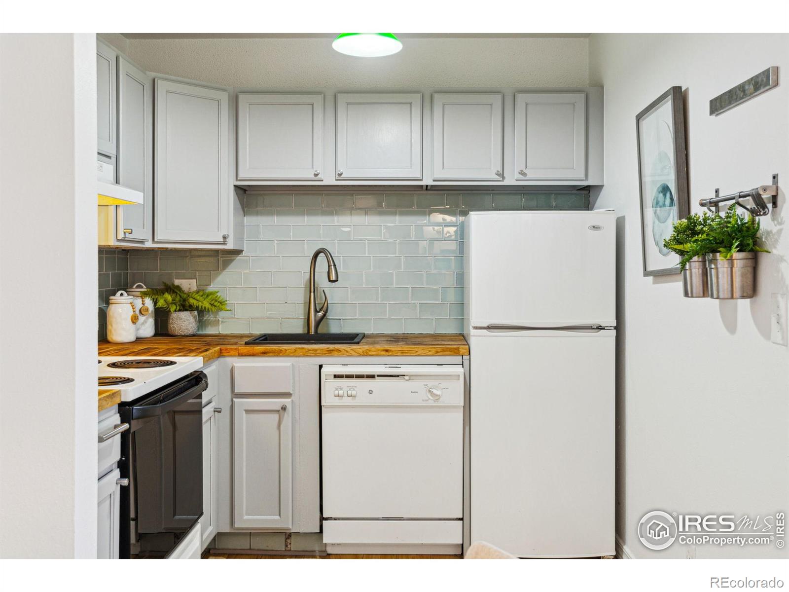 MLS Image #11 for 860 w moorhead circle,boulder, Colorado