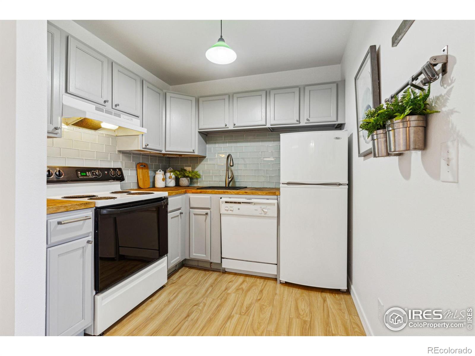 MLS Image #13 for 860 w moorhead circle,boulder, Colorado