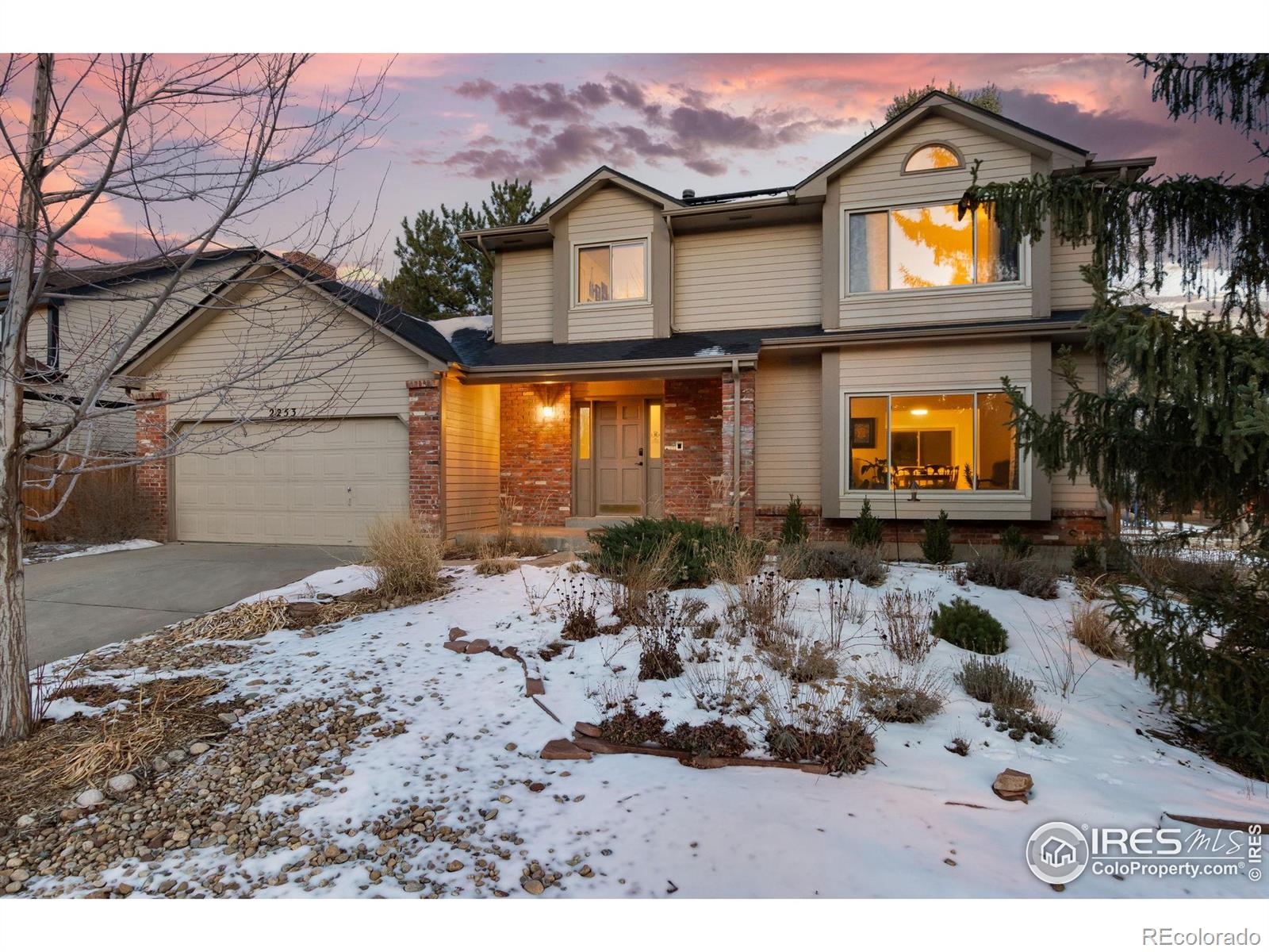 MLS Image #2 for 2253  spinnaker circle,longmont, Colorado