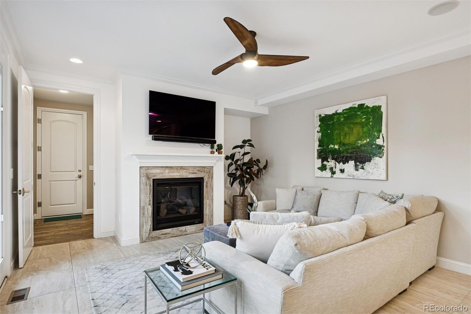 MLS Image #14 for 526  fillmore street,denver, Colorado