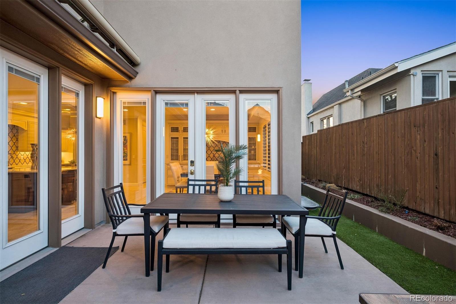 MLS Image #15 for 526  fillmore street,denver, Colorado