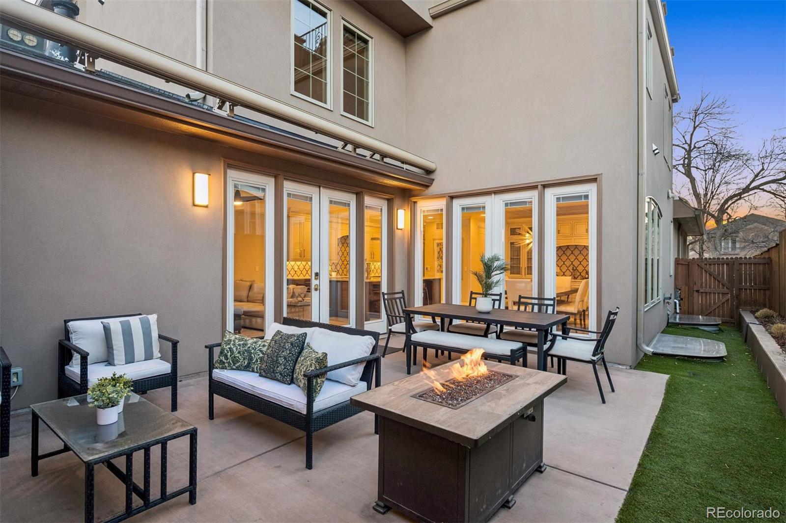 MLS Image #18 for 526  fillmore street,denver, Colorado