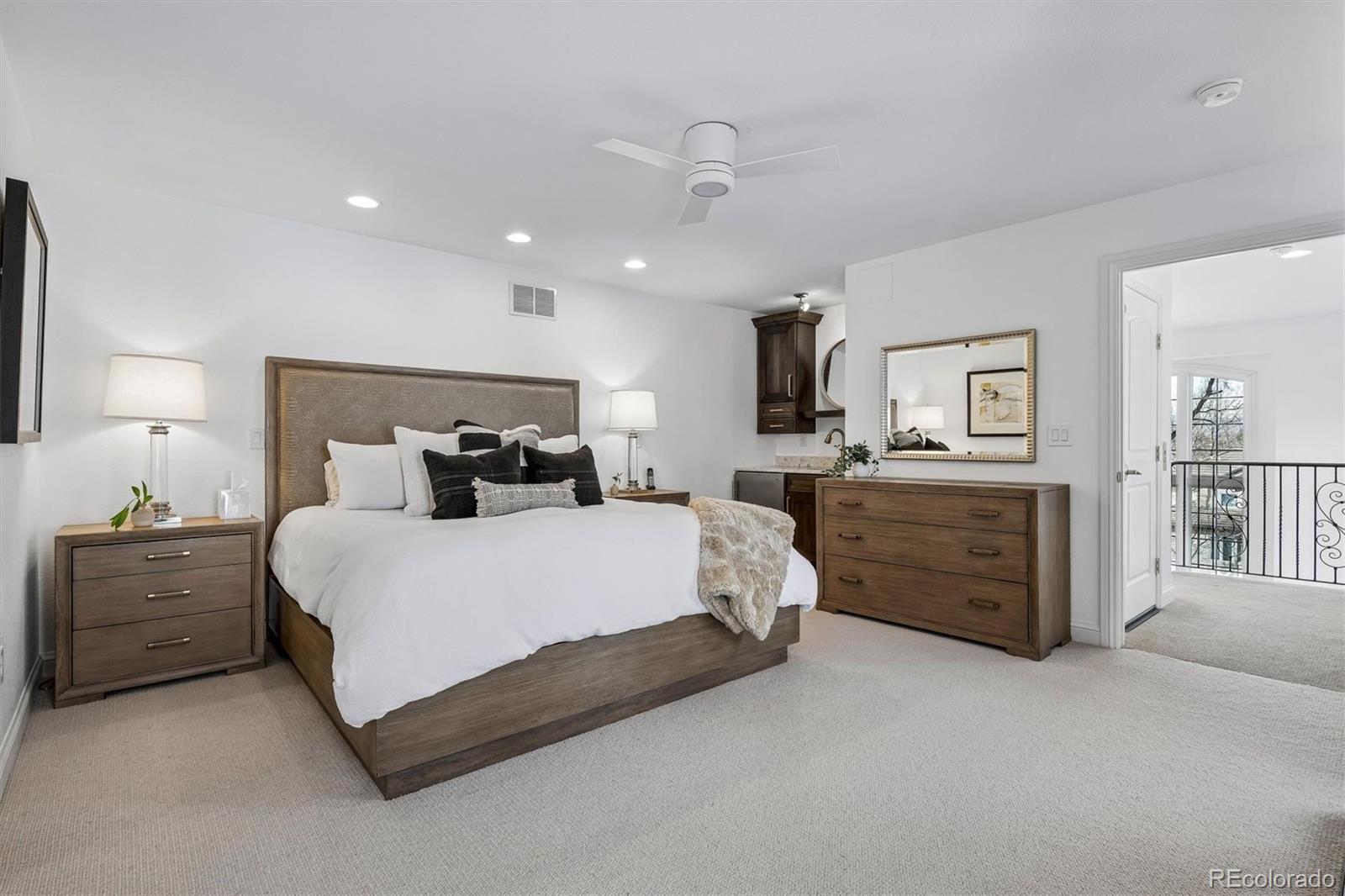 MLS Image #22 for 526  fillmore street,denver, Colorado