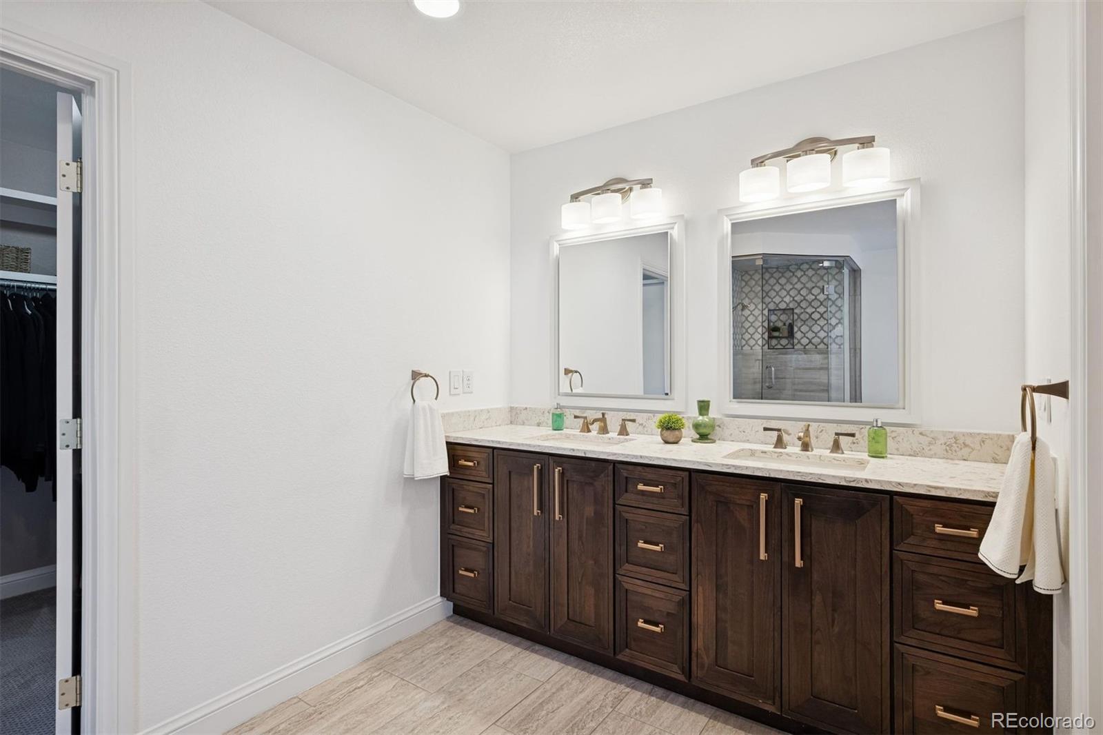 MLS Image #25 for 526  fillmore street,denver, Colorado