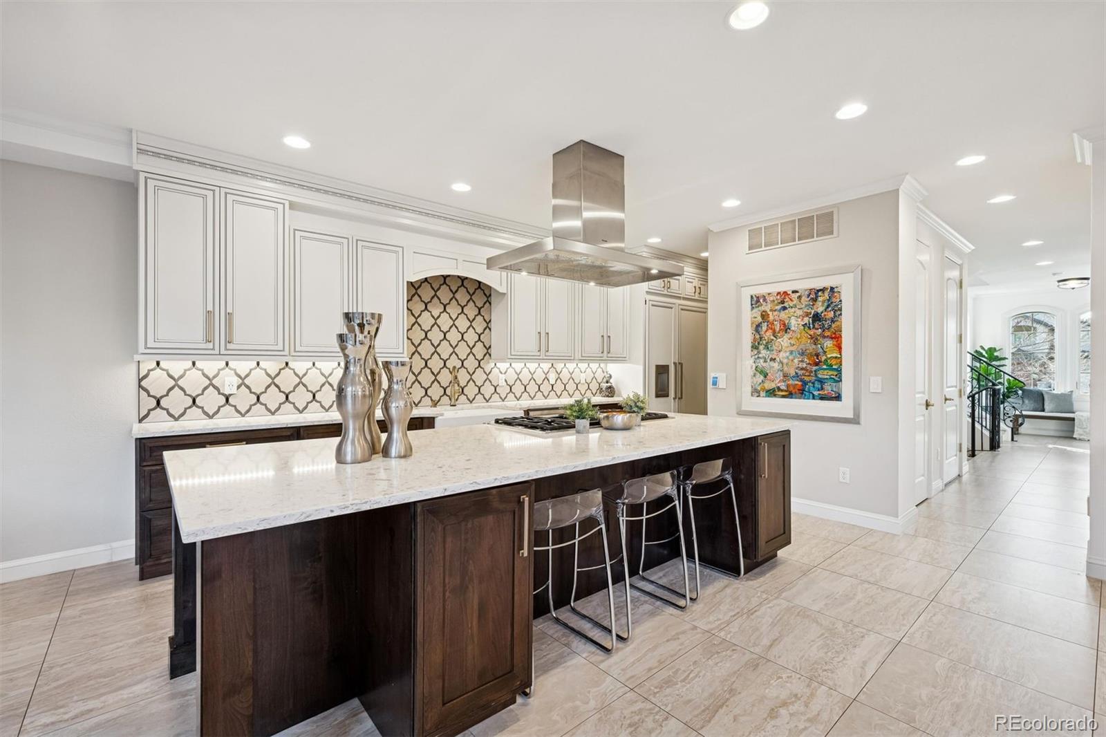 MLS Image #5 for 526  fillmore street,denver, Colorado