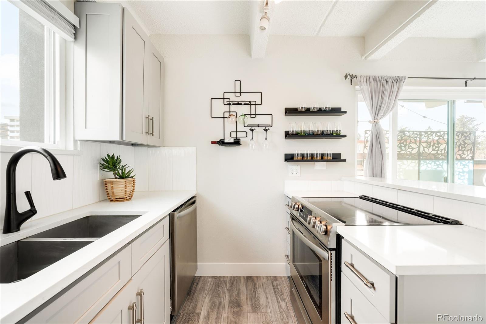 MLS Image #7 for 1265  race street 301,denver, Colorado