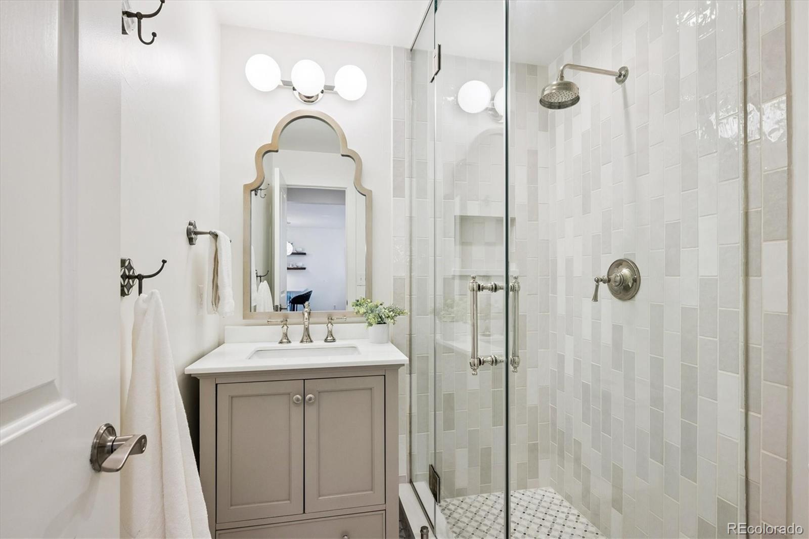 MLS Image #26 for 183 s kearney street,denver, Colorado