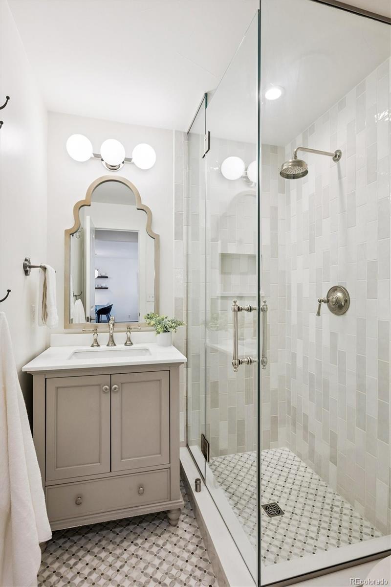 MLS Image #27 for 183 s kearney street,denver, Colorado