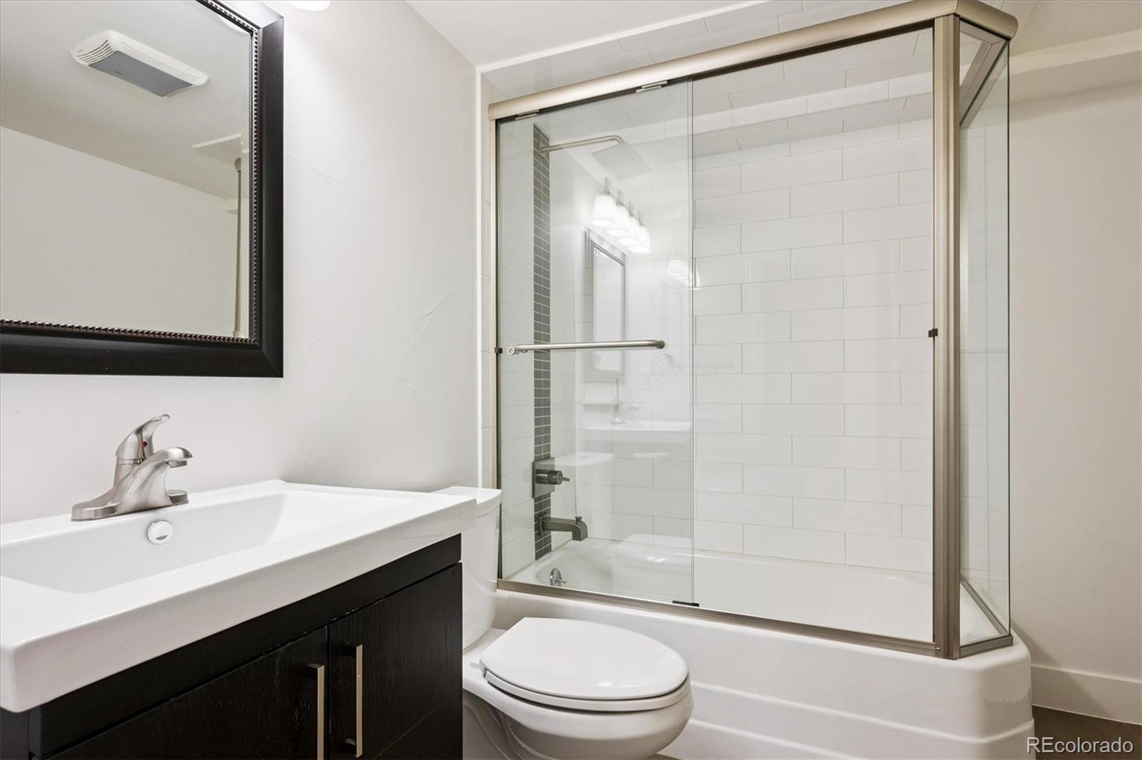 MLS Image #31 for 183 s kearney street,denver, Colorado