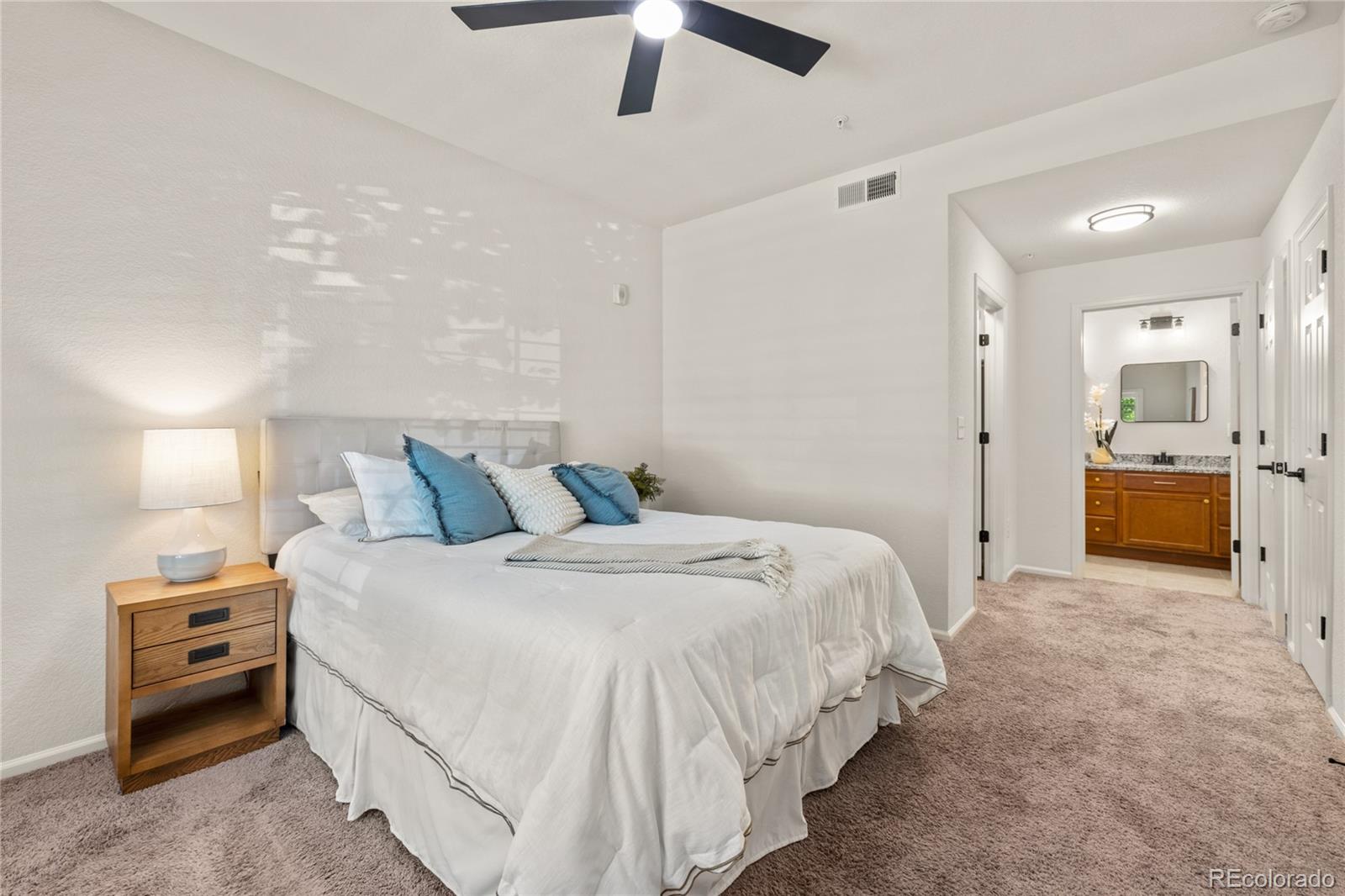 MLS Image #15 for 15195 e 16th place 104,aurora, Colorado