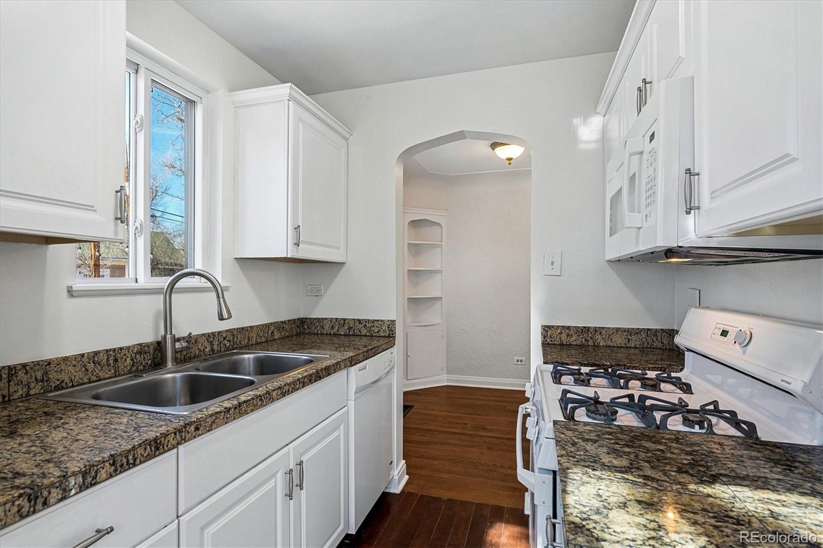 MLS Image #12 for 1621  olive street,denver, Colorado