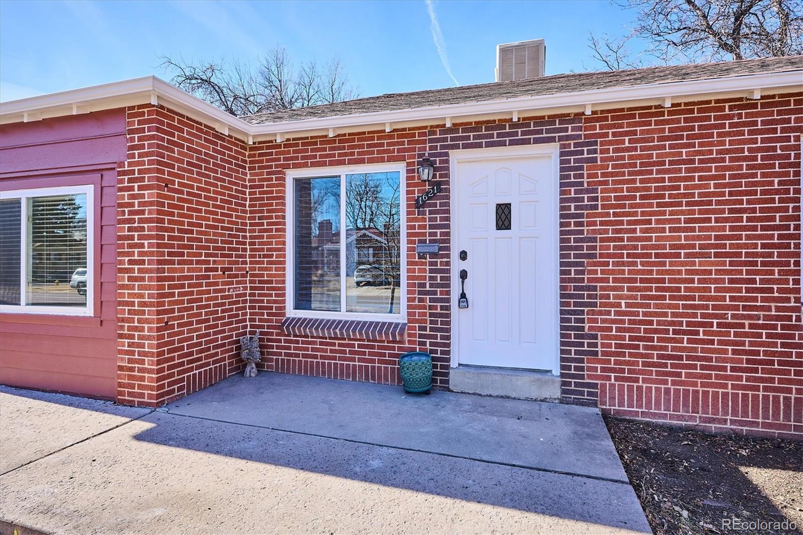 MLS Image #2 for 1621  olive street,denver, Colorado