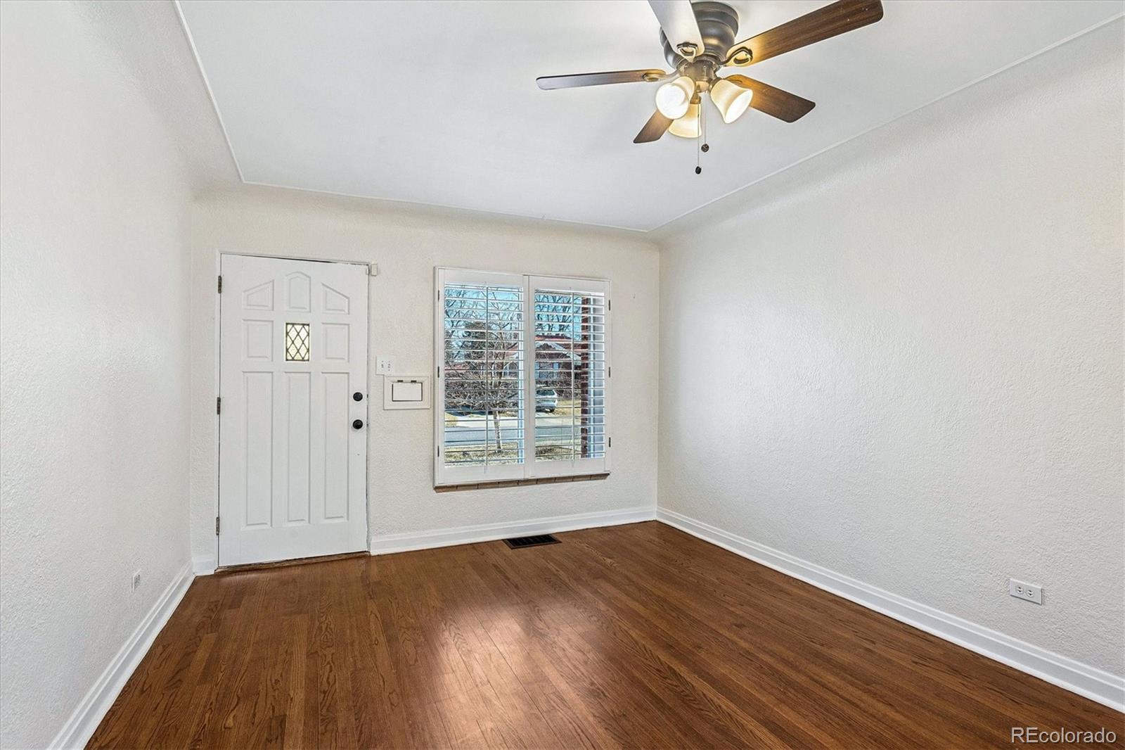 MLS Image #4 for 1621  olive street,denver, Colorado