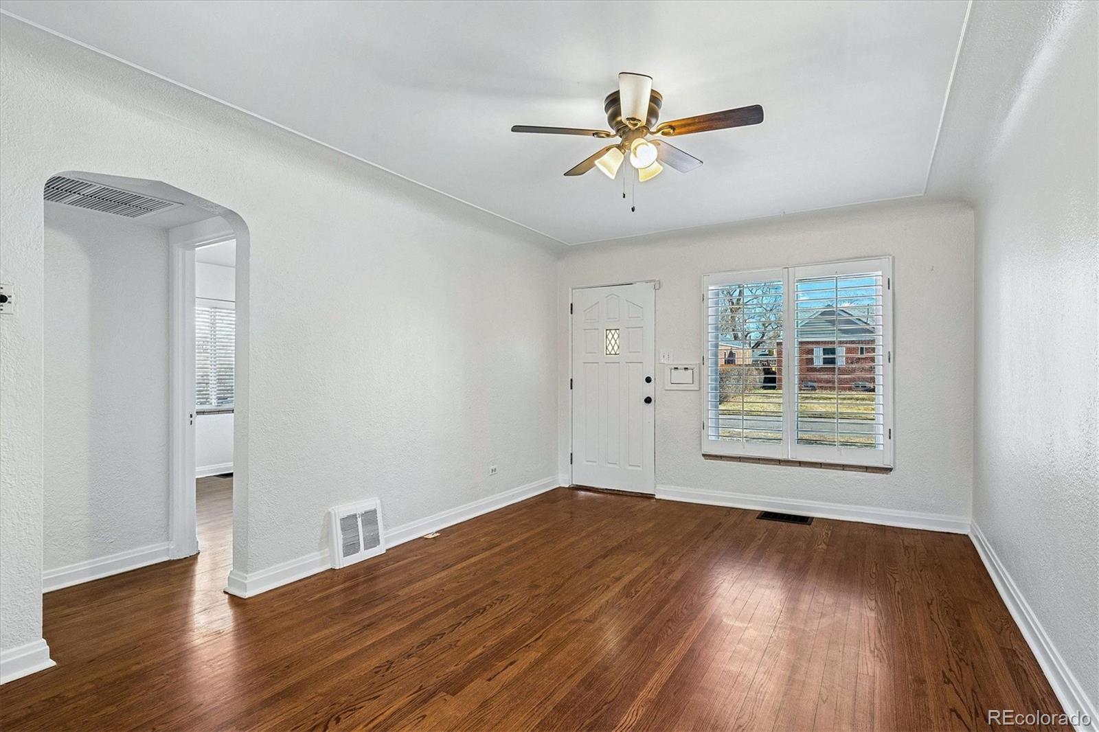 MLS Image #5 for 1621  olive street,denver, Colorado