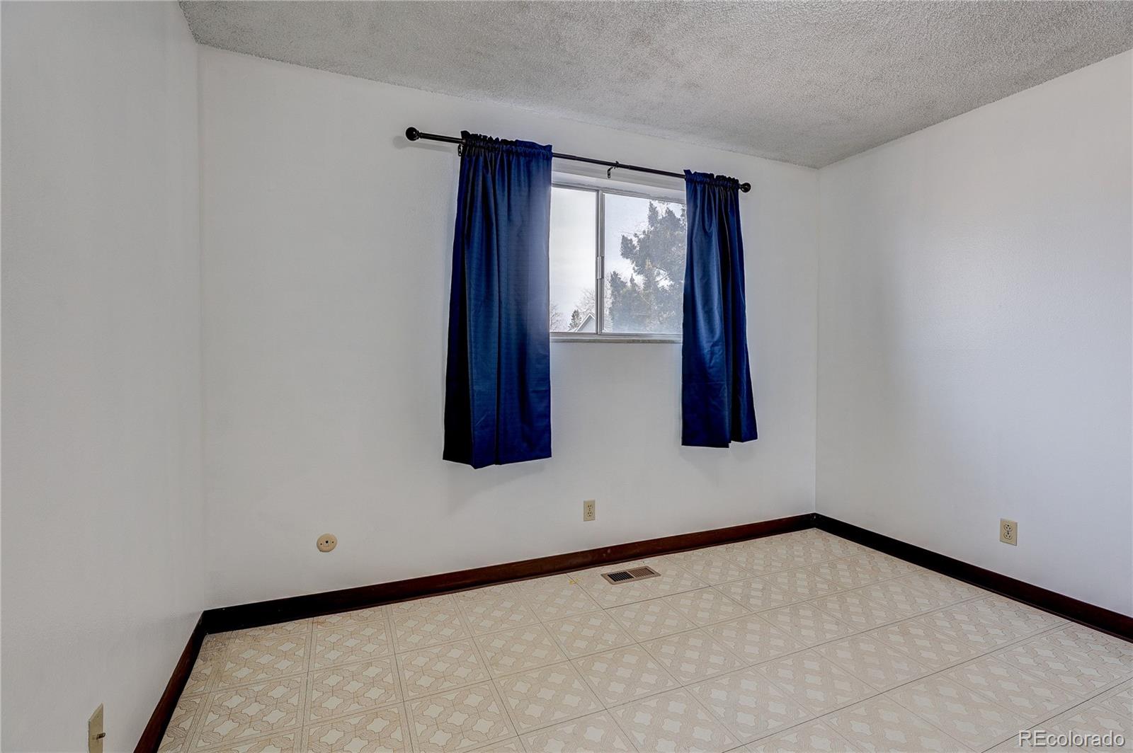 MLS Image #17 for 14832  elmendorf place,denver, Colorado