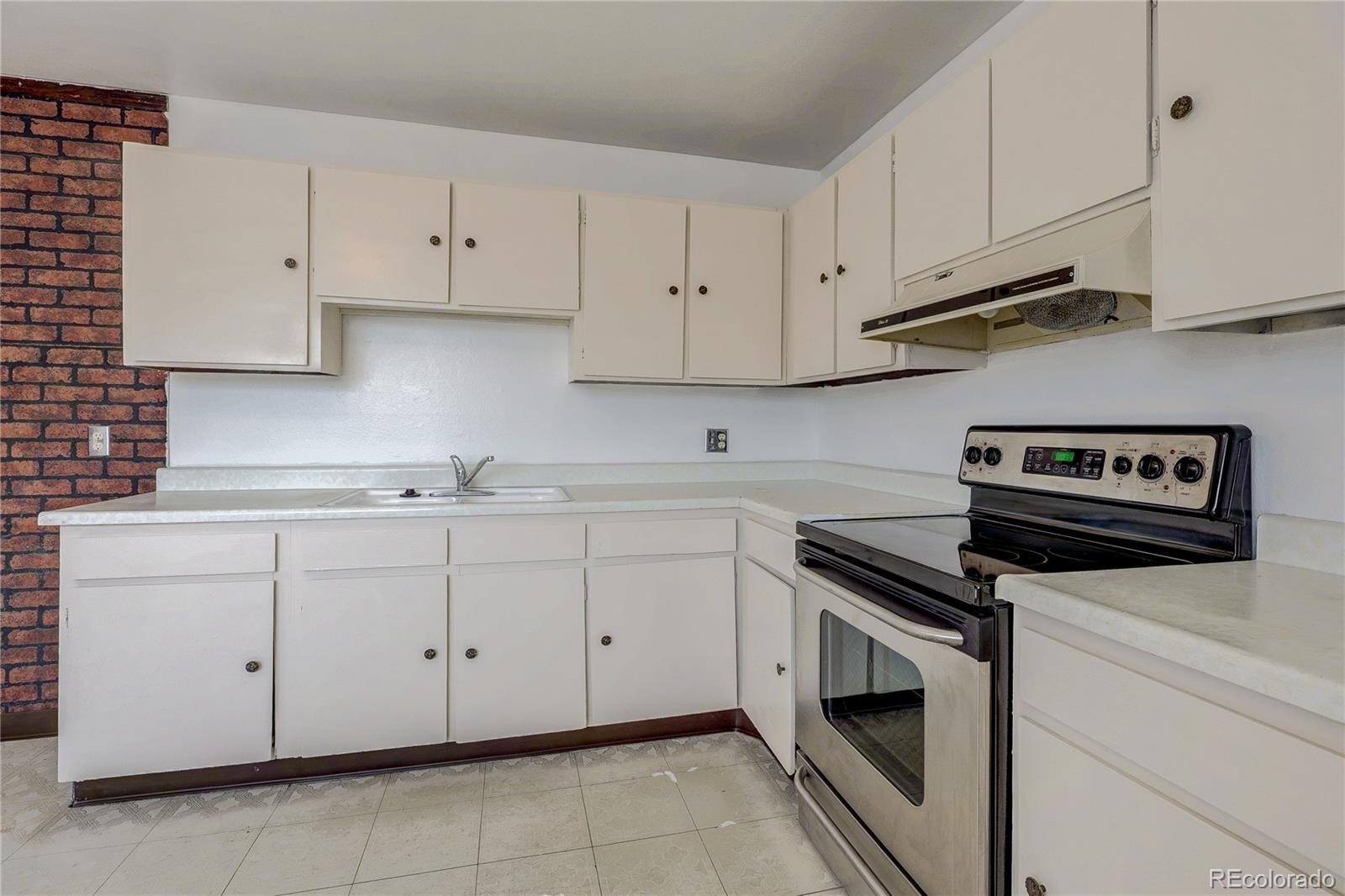 MLS Image #7 for 14832  elmendorf place,denver, Colorado