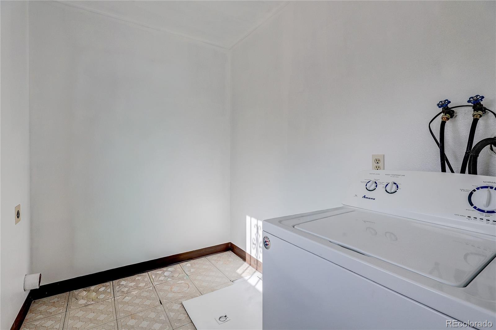 MLS Image #9 for 14832  elmendorf place,denver, Colorado
