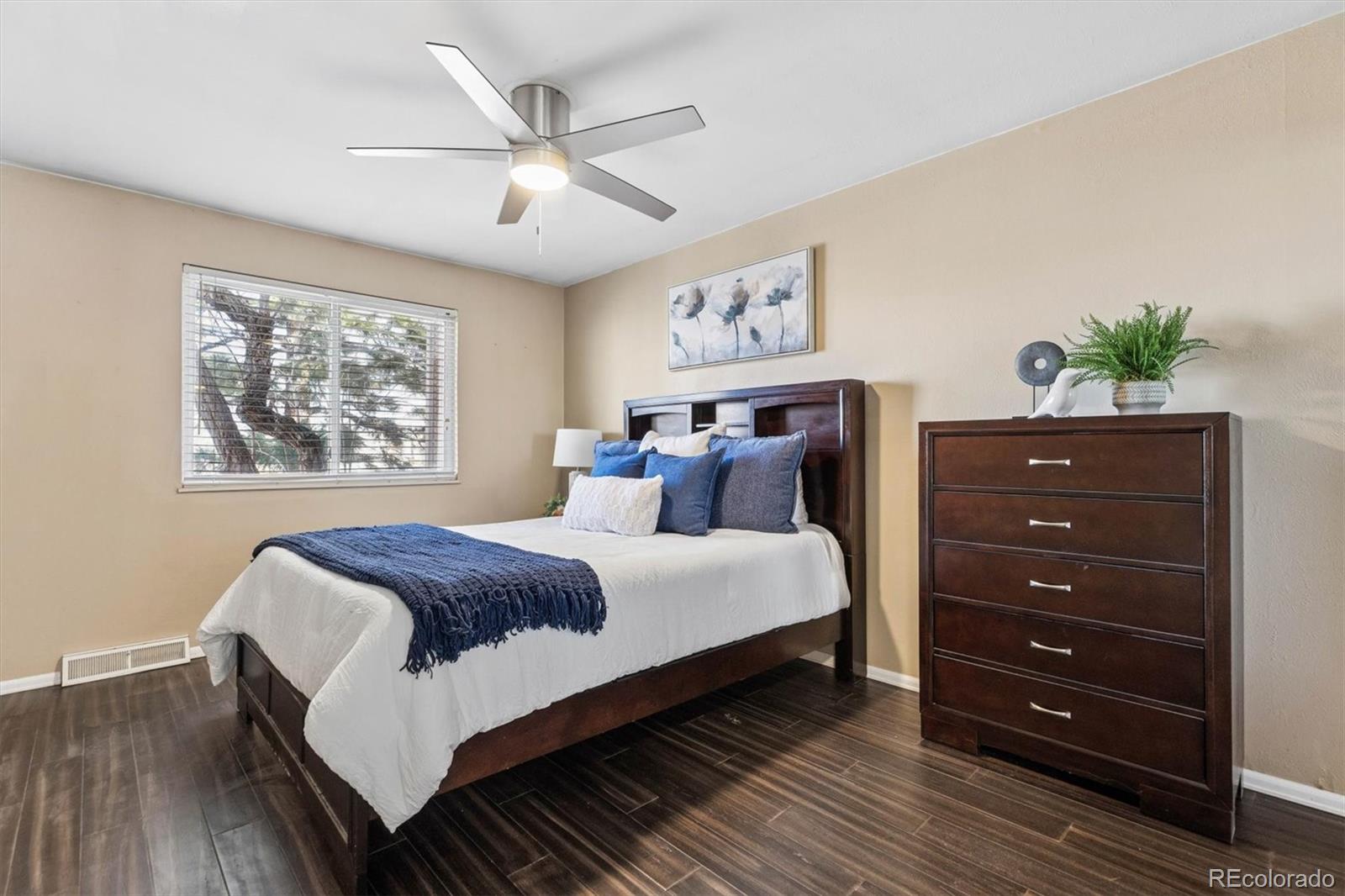 MLS Image #11 for 7700 w glasgow place,littleton, Colorado