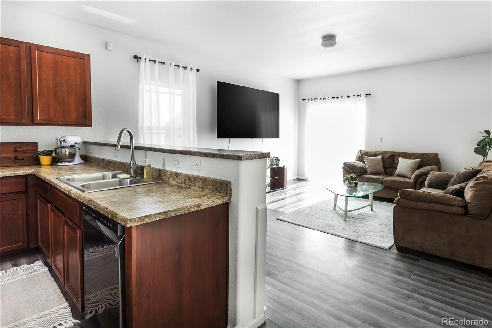 MLS Image #4 for 484  reserve avenue,lochbuie, Colorado