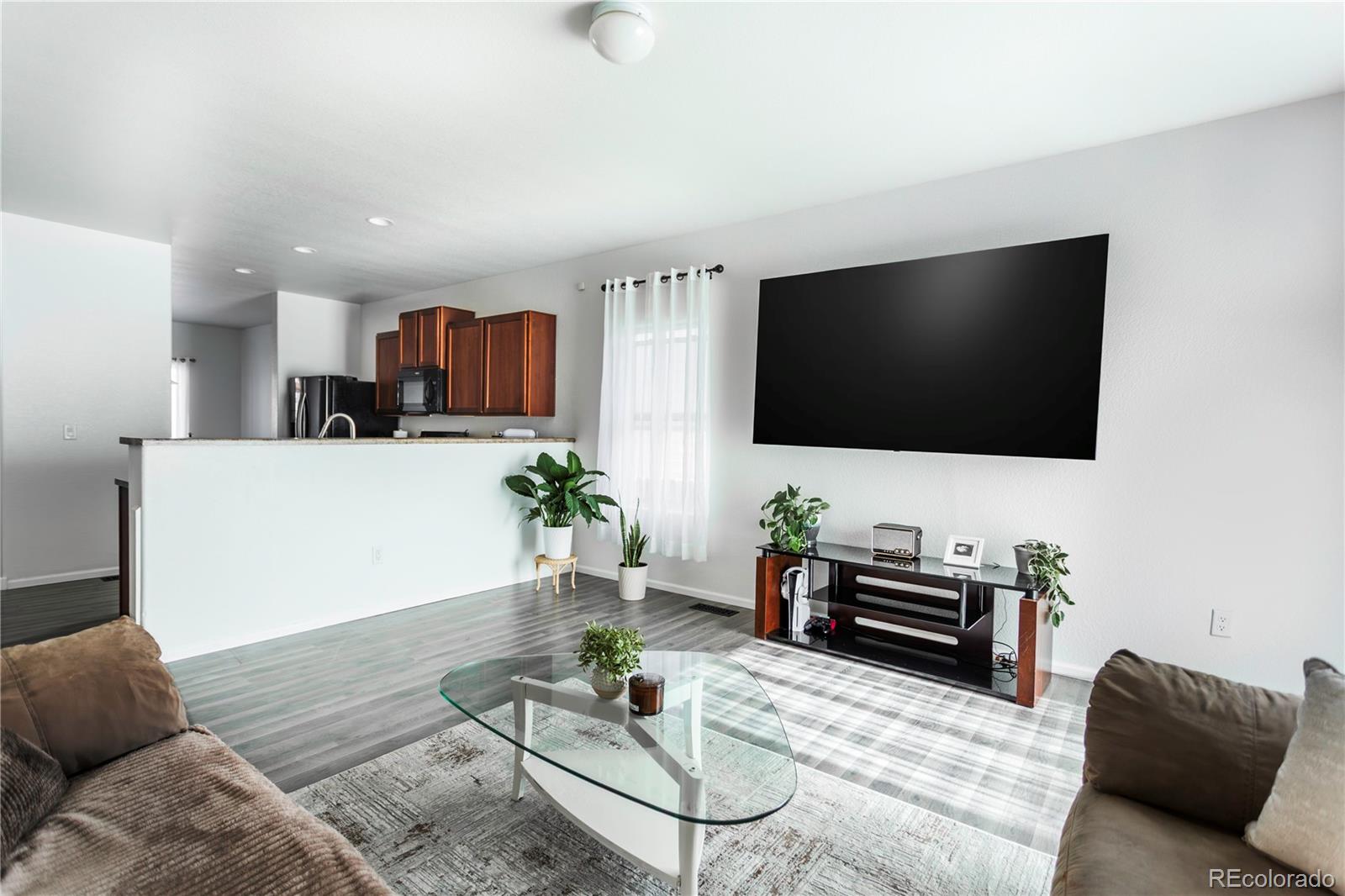 MLS Image #8 for 484  reserve avenue,lochbuie, Colorado