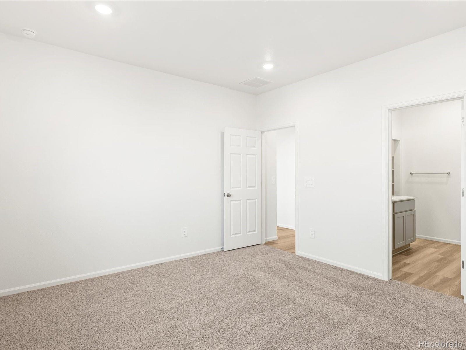 MLS Image #18 for 1695  yampa river drive,windsor, Colorado