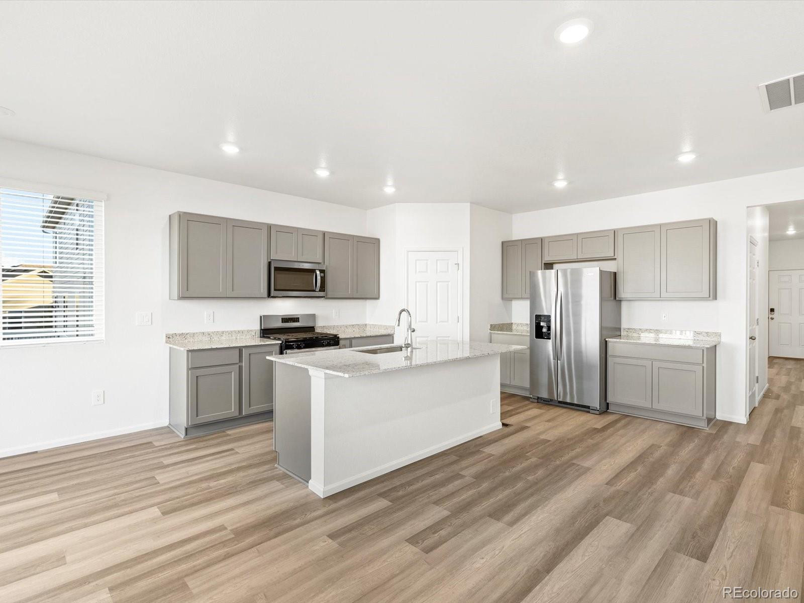 MLS Image #8 for 1695  yampa river drive,windsor, Colorado