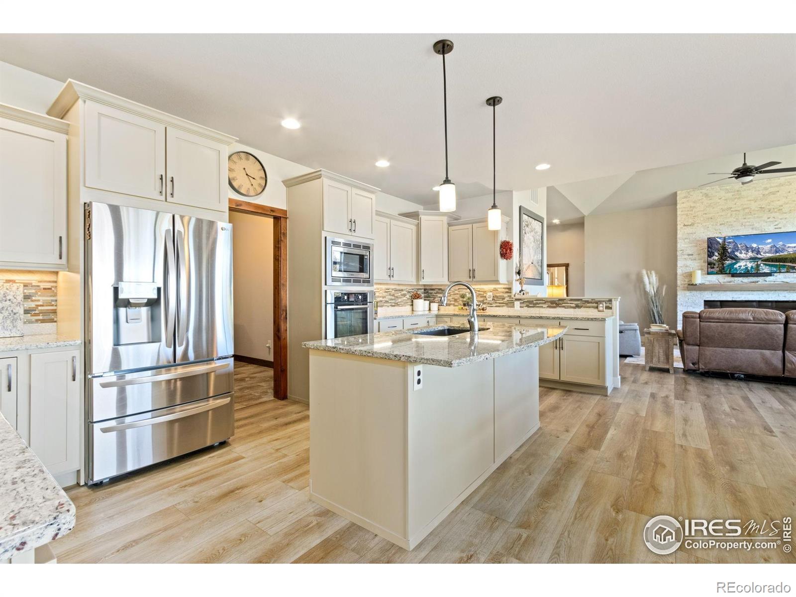 MLS Image #10 for 7982  rising sun court,windsor, Colorado