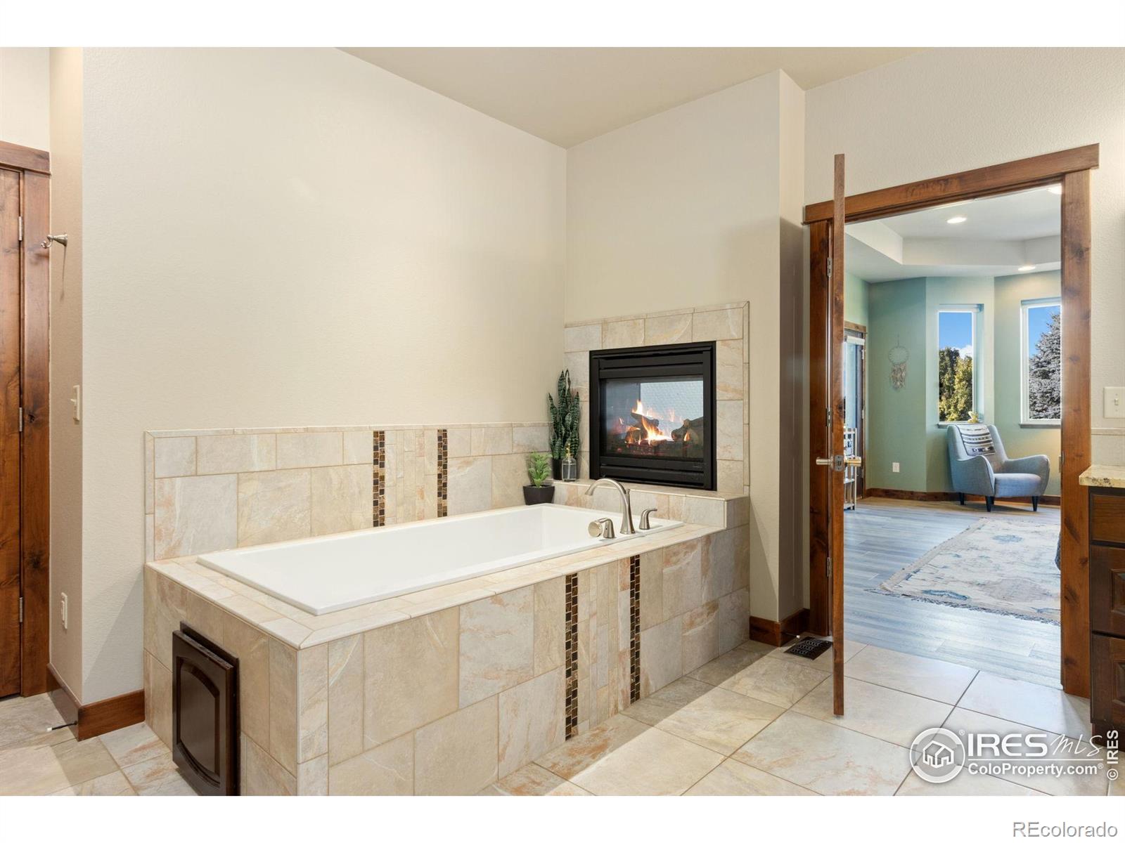 MLS Image #16 for 7982  rising sun court,windsor, Colorado