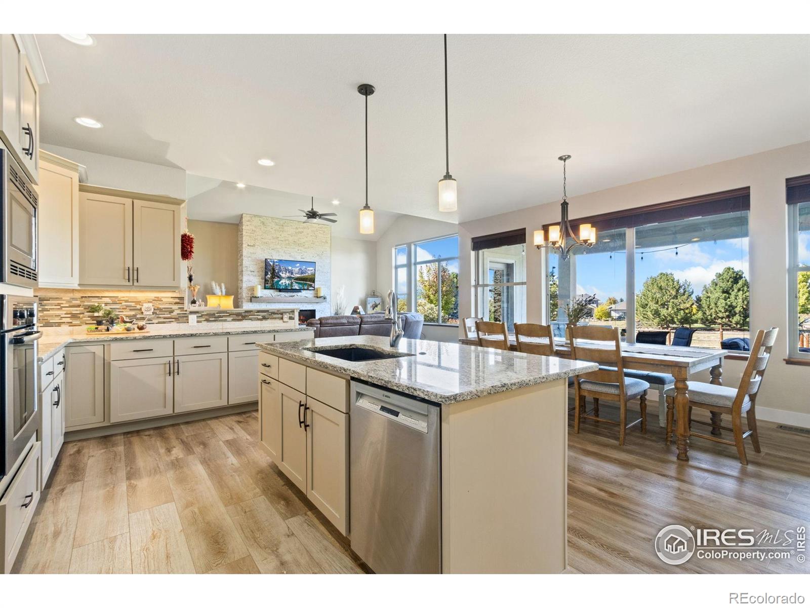 MLS Image #9 for 7982  rising sun court,windsor, Colorado