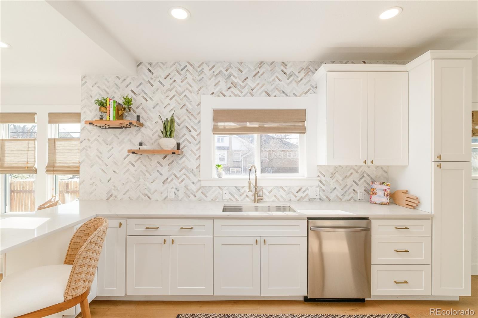 MLS Image #13 for 1201  steele street,denver, Colorado