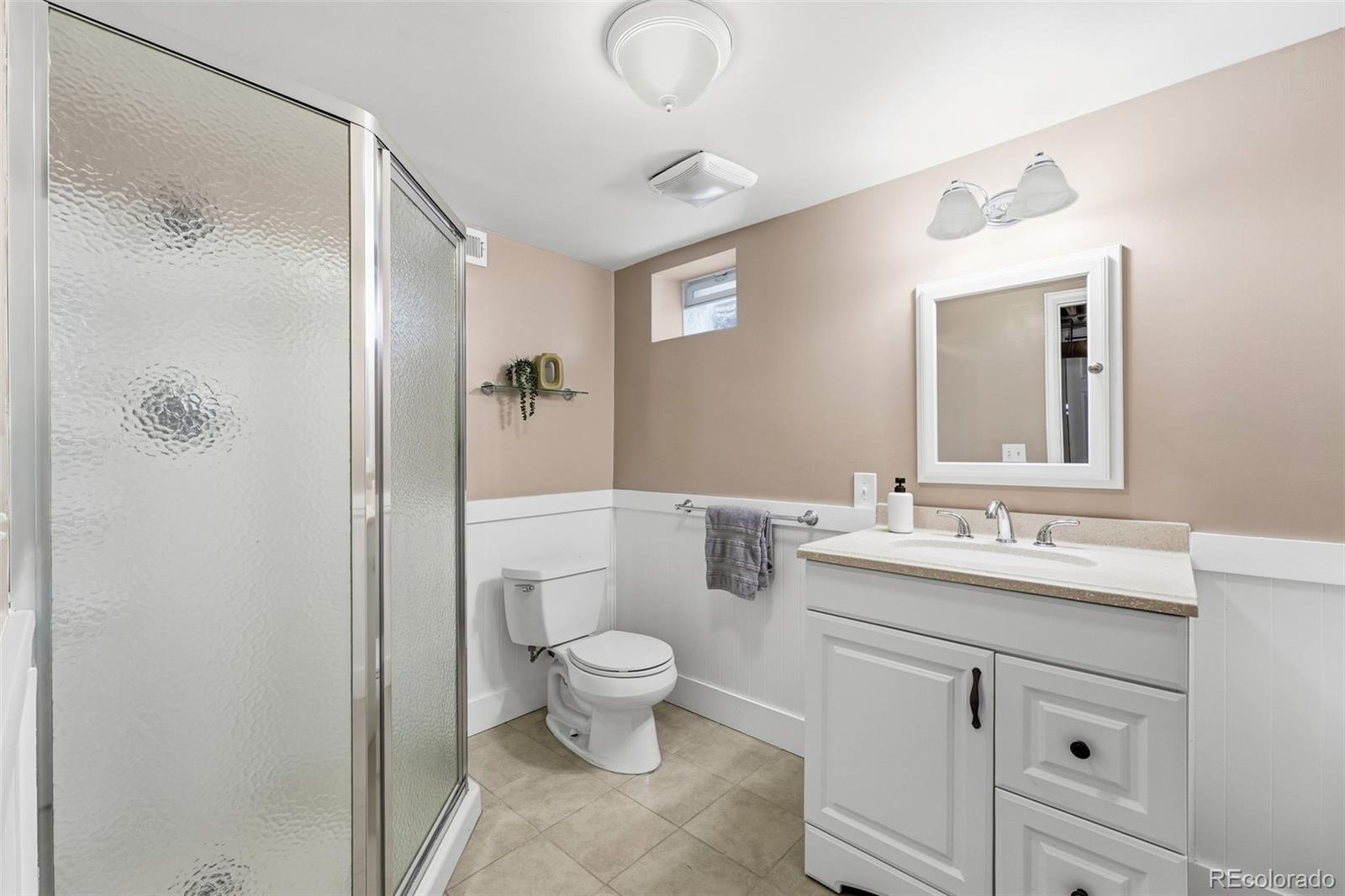 MLS Image #19 for 2332 n glencoe street,denver, Colorado