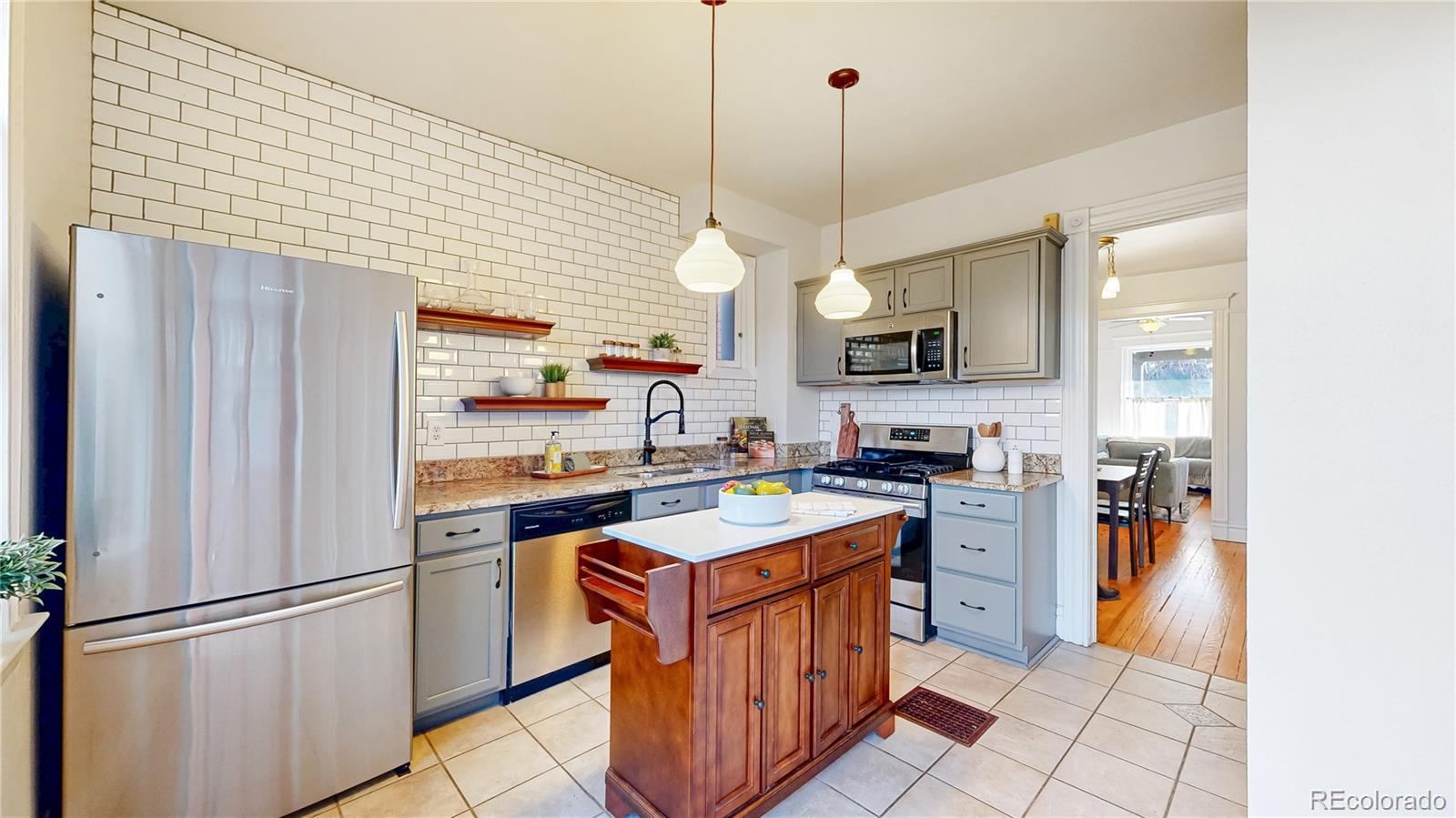 MLS Image #3 for 39 s grant street,denver, Colorado