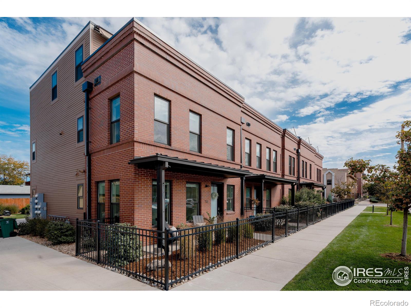 MLS Image #40 for 741  24th street,denver, Colorado