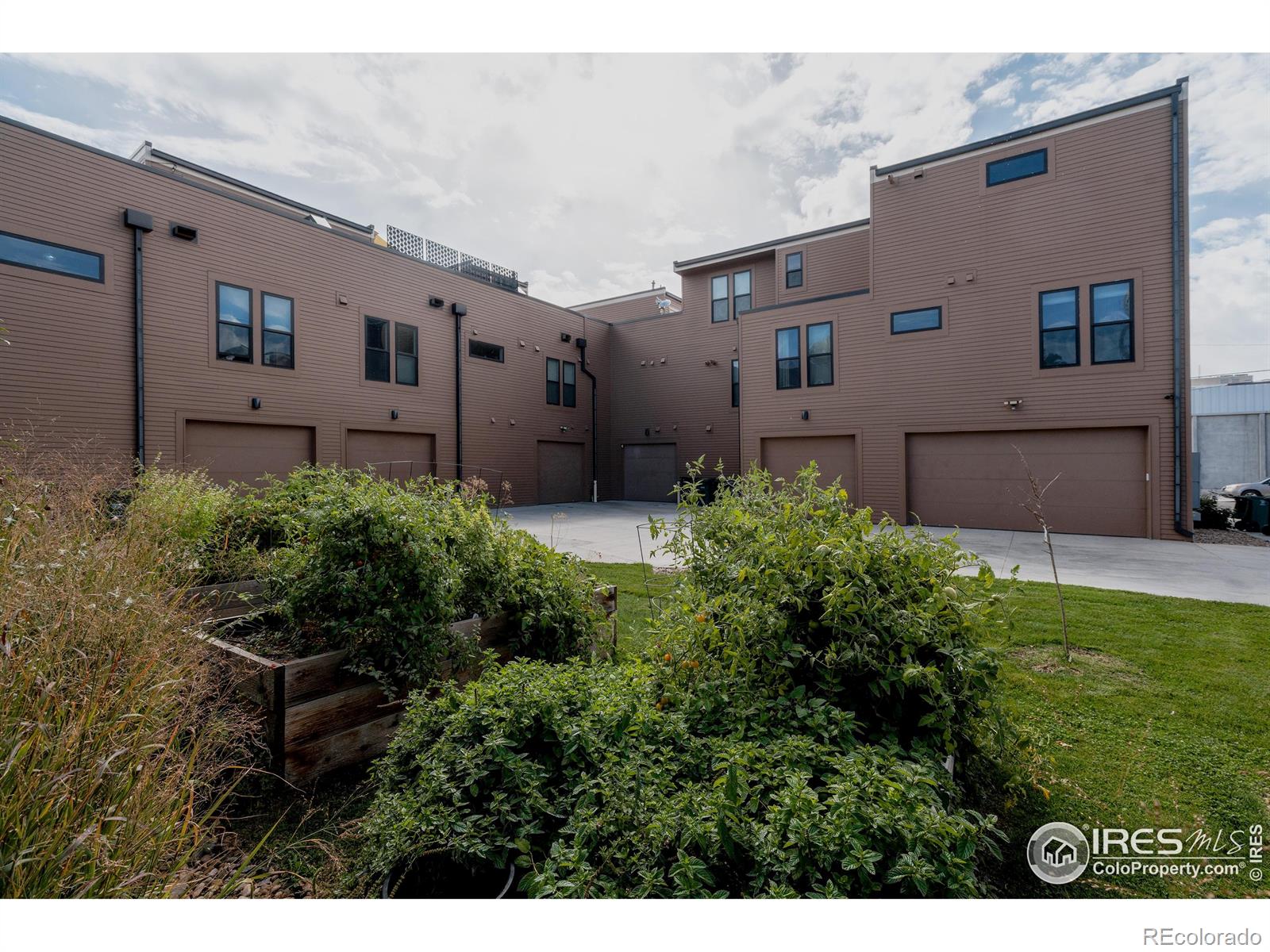 MLS Image #42 for 741  24th street,denver, Colorado