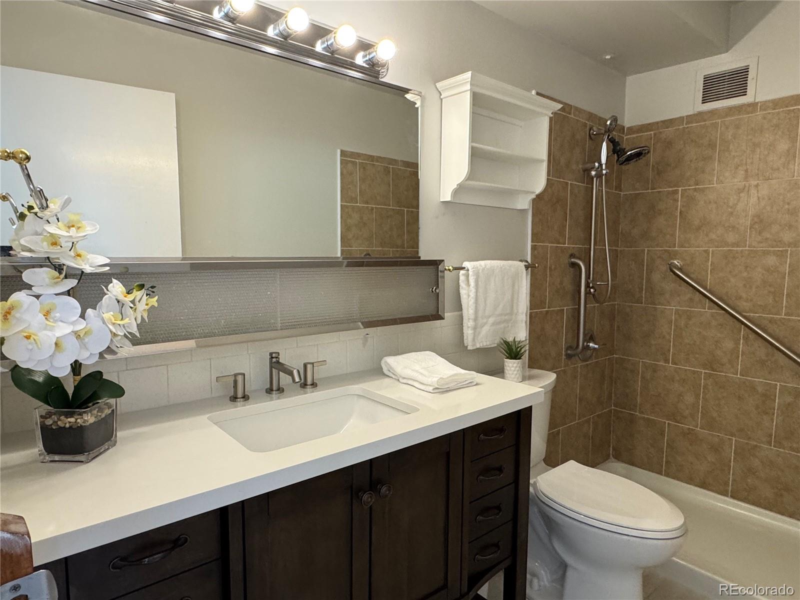 MLS Image #5 for 755 s alton way 12c,denver, Colorado