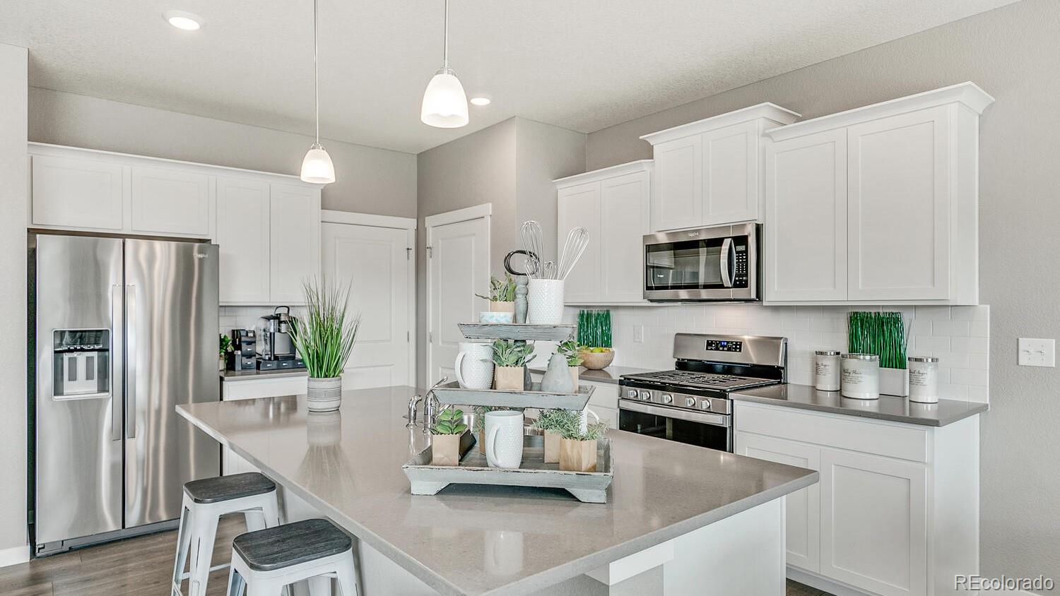 MLS Image #6 for 840 n clubview street,watkins, Colorado