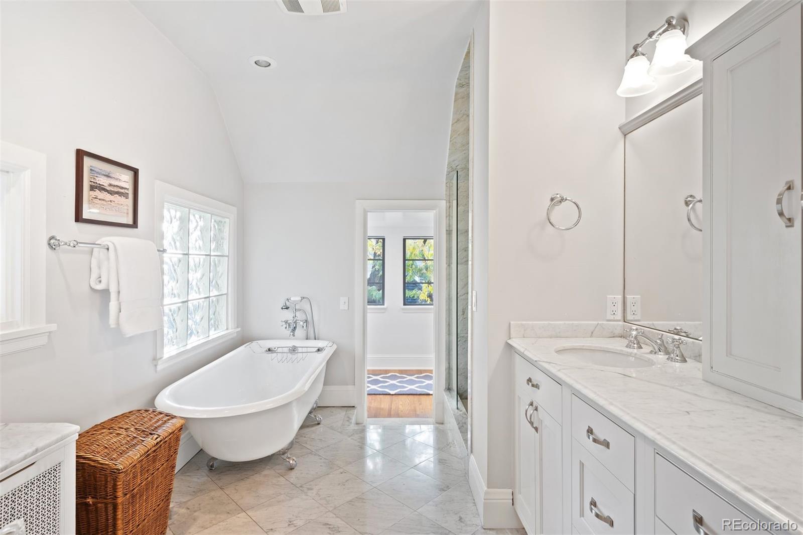 MLS Image #8 for 141 n gilpin street,denver, Colorado