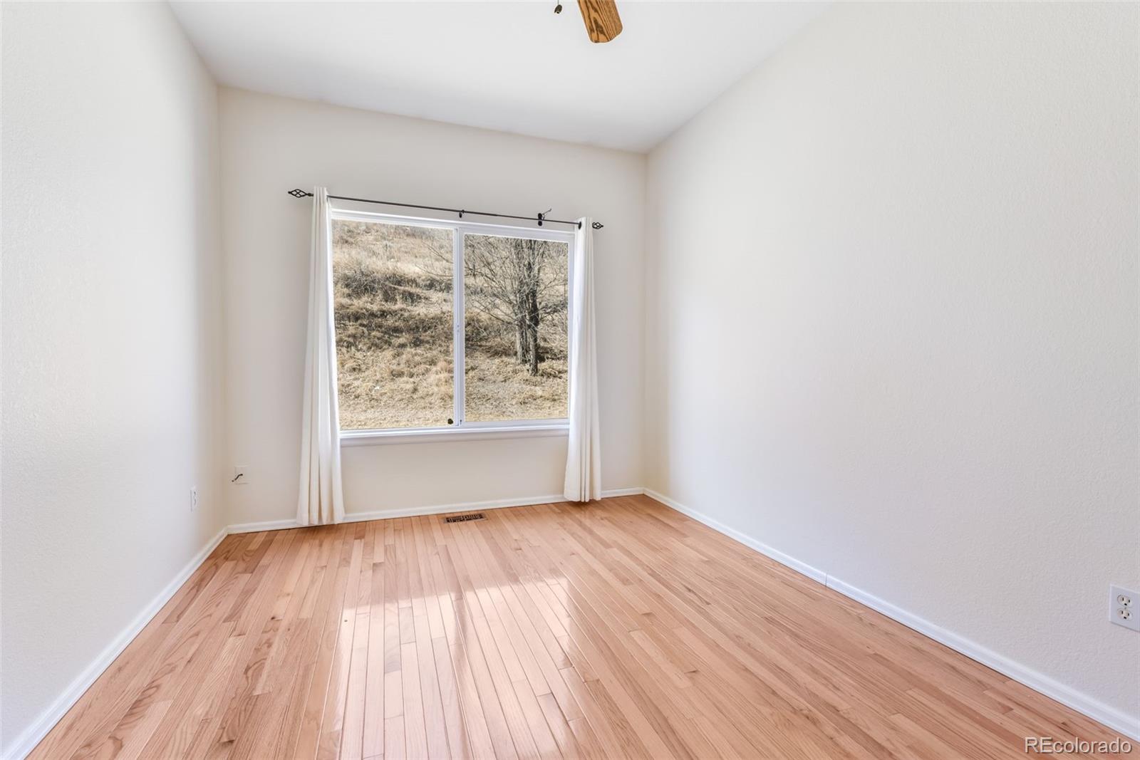 MLS Image #23 for 638  echo lane,colorado springs, Colorado