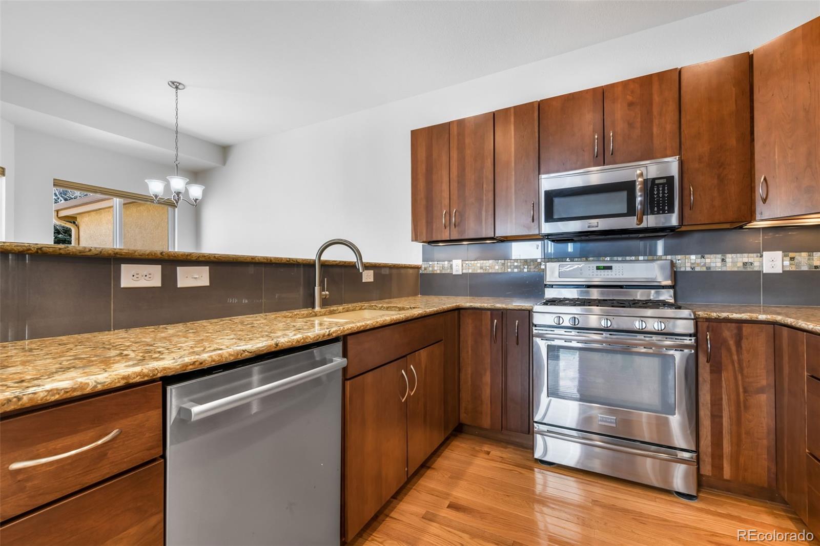 MLS Image #5 for 638  echo lane,colorado springs, Colorado