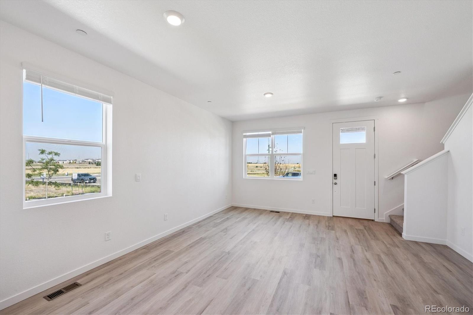 MLS Image #2 for 9880  argonne street,commerce city, Colorado