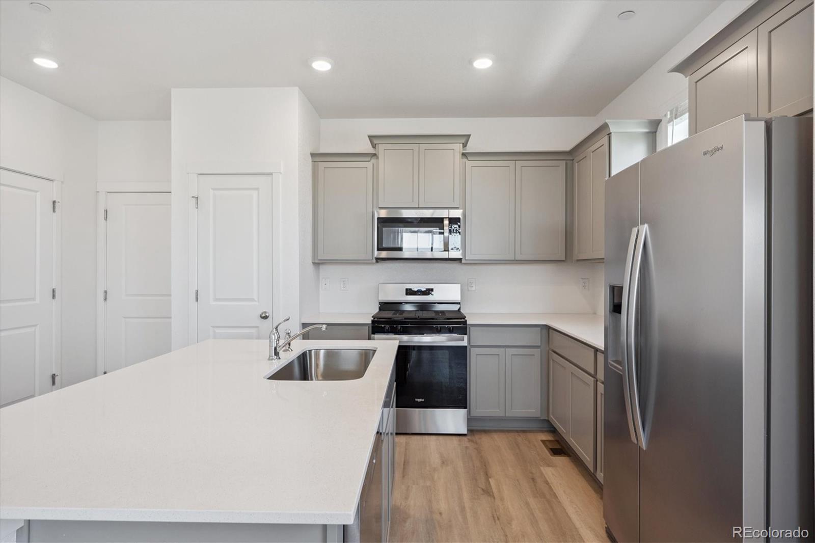 MLS Image #9 for 9880  argonne street,commerce city, Colorado