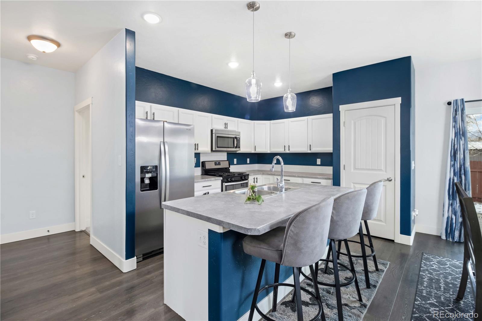 MLS Image #2 for 1671 e 17th circle,rifle, Colorado