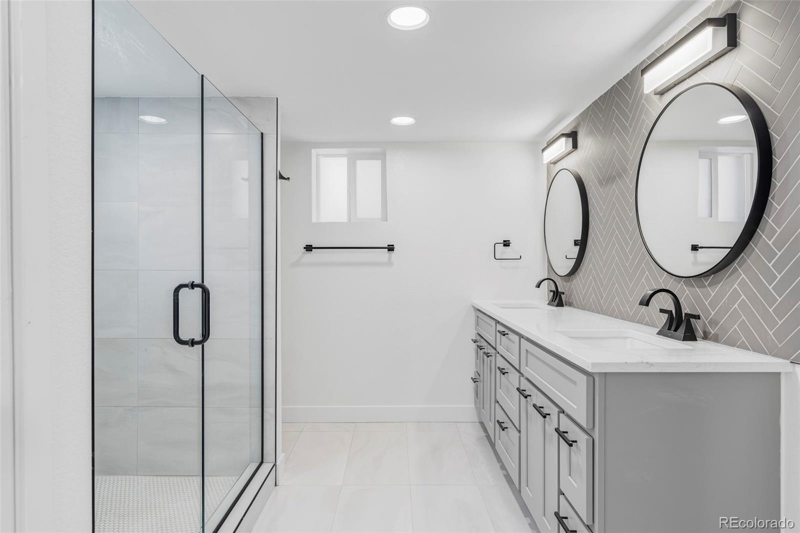 MLS Image #15 for 2289 n glencoe street,denver, Colorado