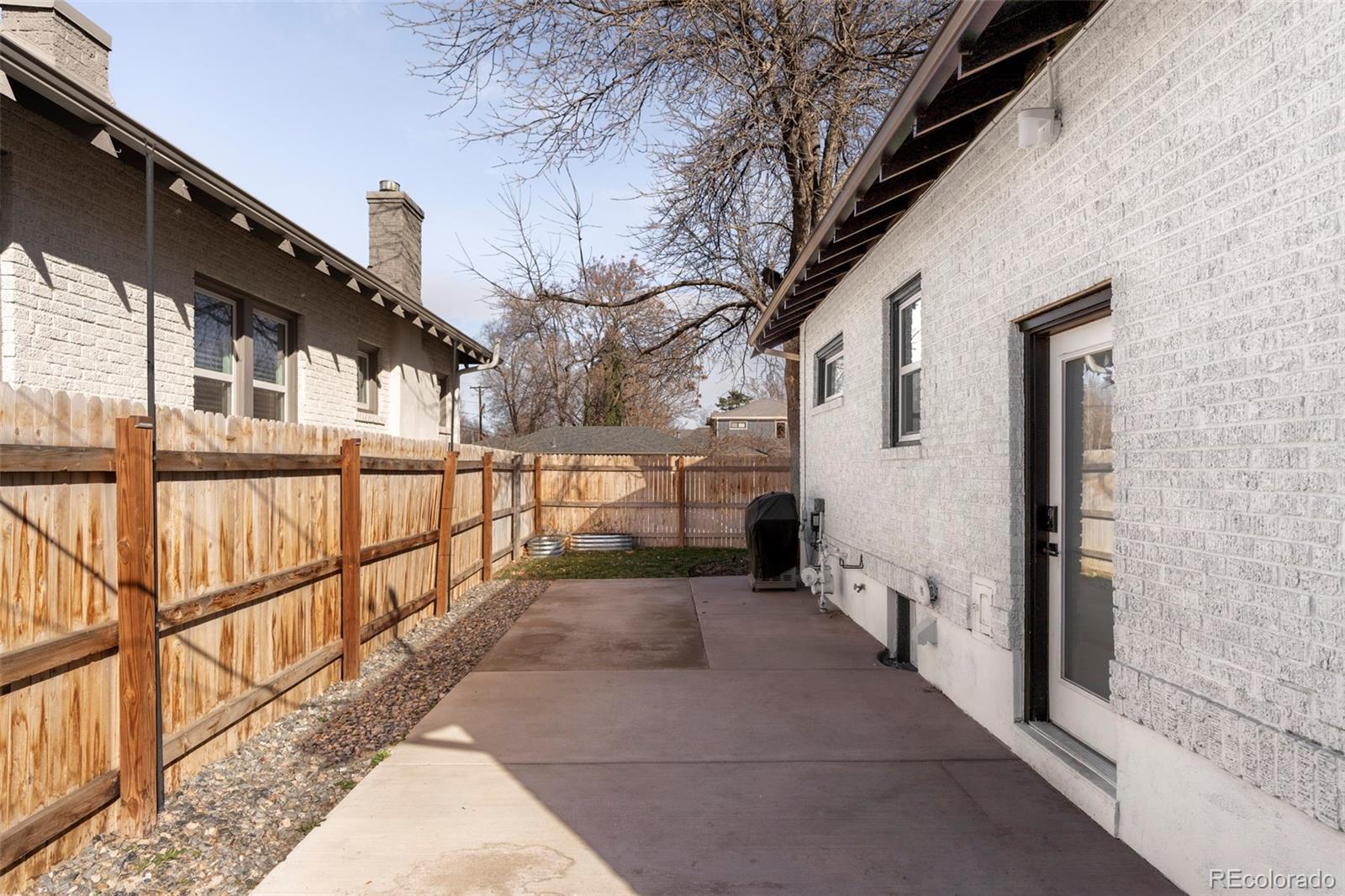 MLS Image #21 for 2289 n glencoe street,denver, Colorado