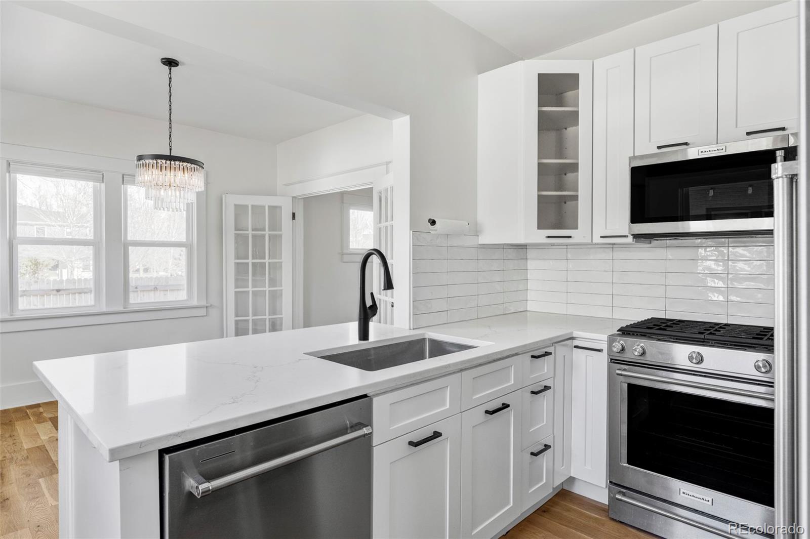 MLS Image #6 for 2289 n glencoe street,denver, Colorado