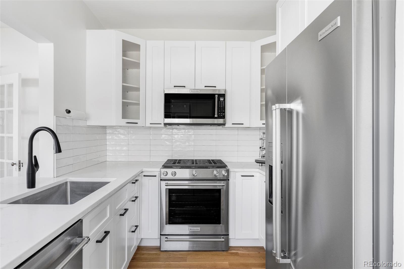 MLS Image #7 for 2289 n glencoe street,denver, Colorado
