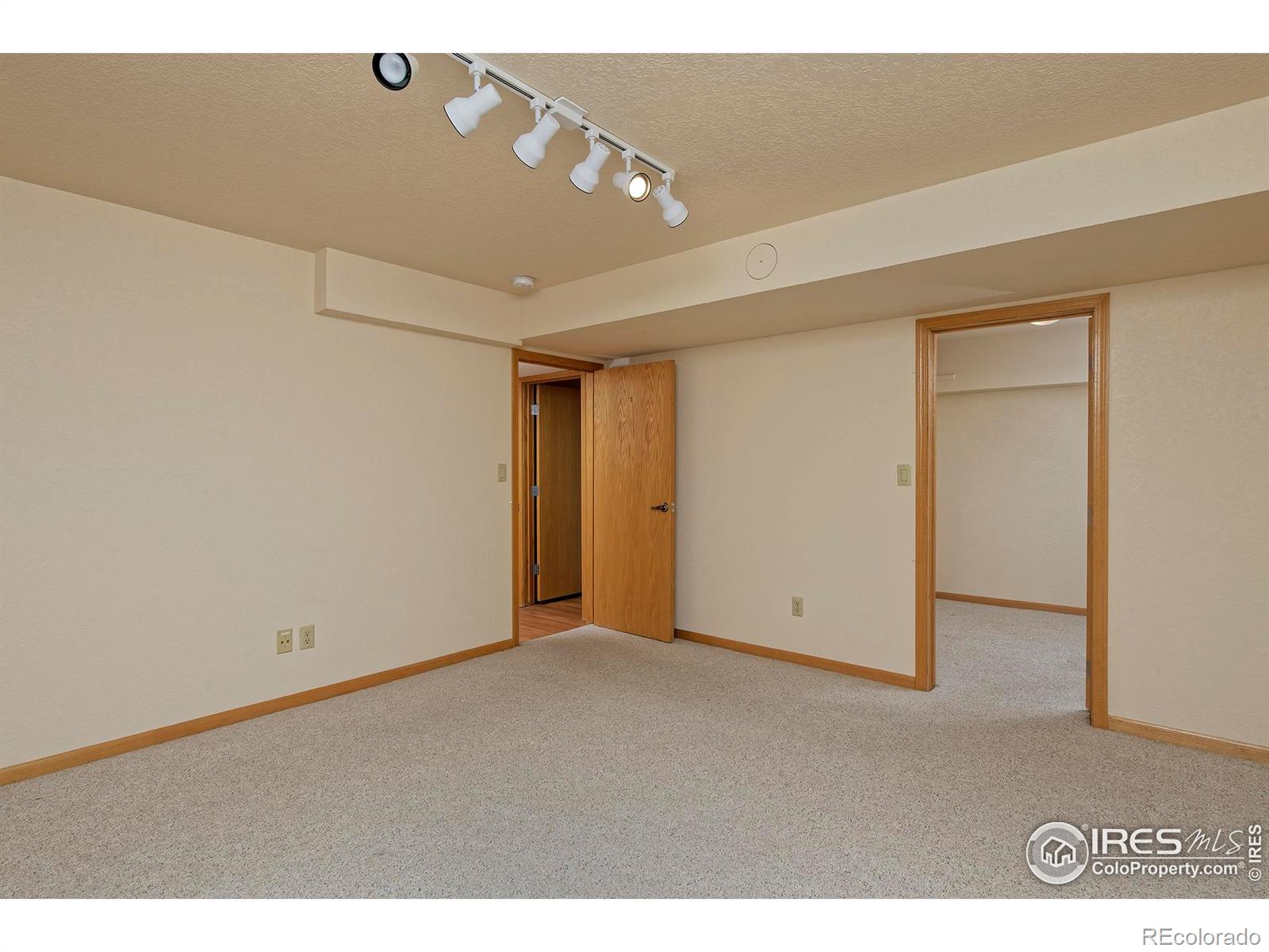 MLS Image #31 for 989 w 41st street,loveland, Colorado