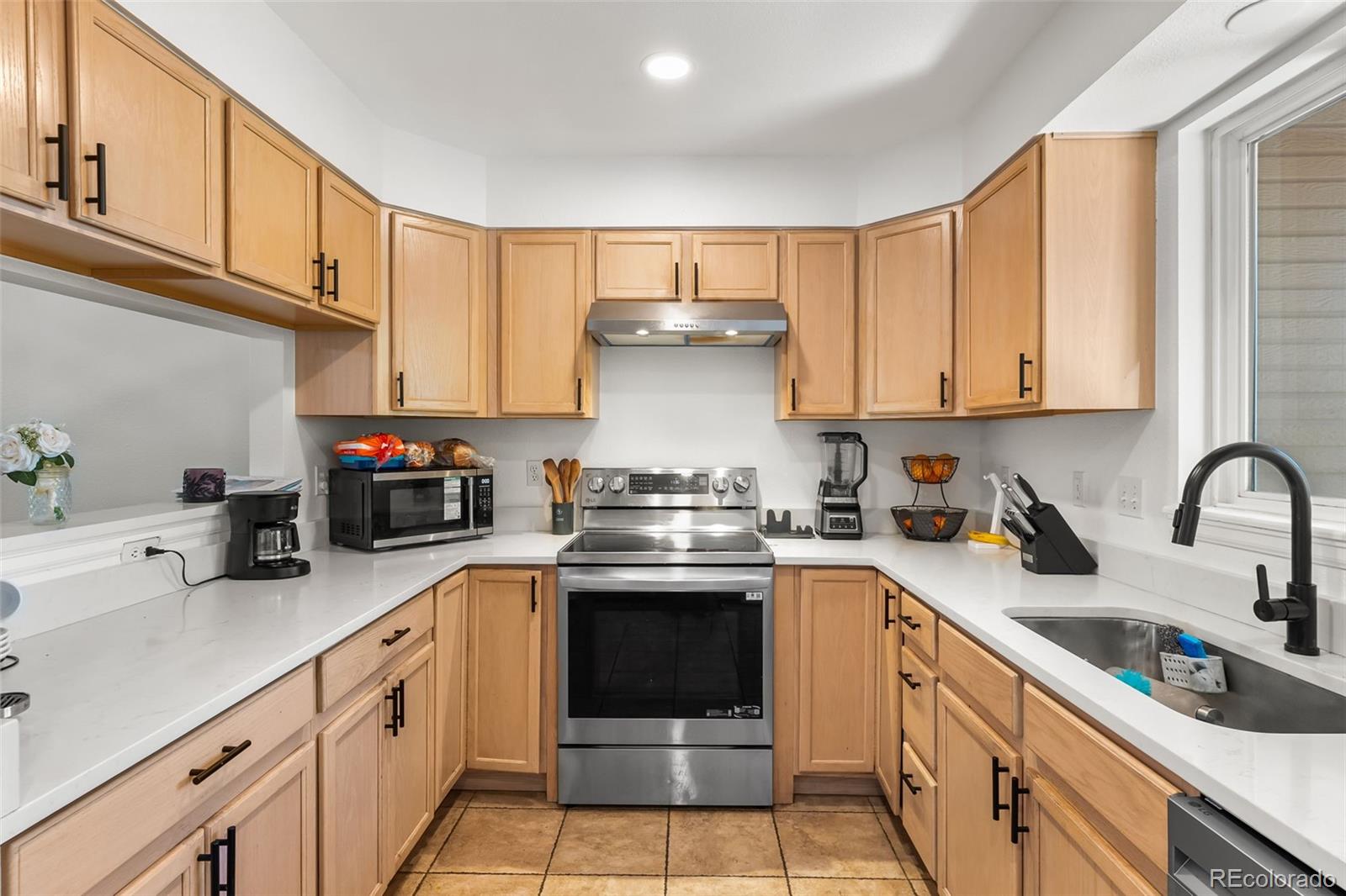MLS Image #3 for 152  pheasant run,louisville, Colorado